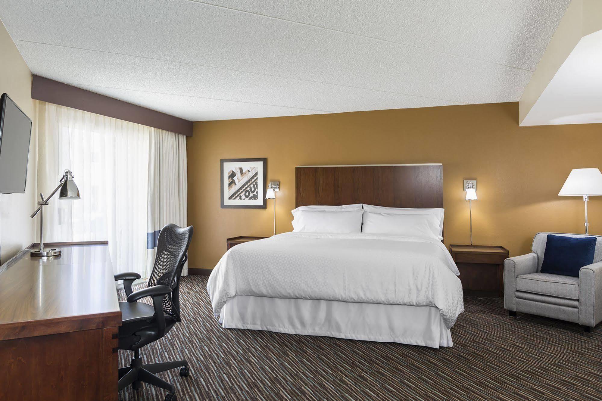 Four Points By Sheraton Milwaukee Airport Exterior foto