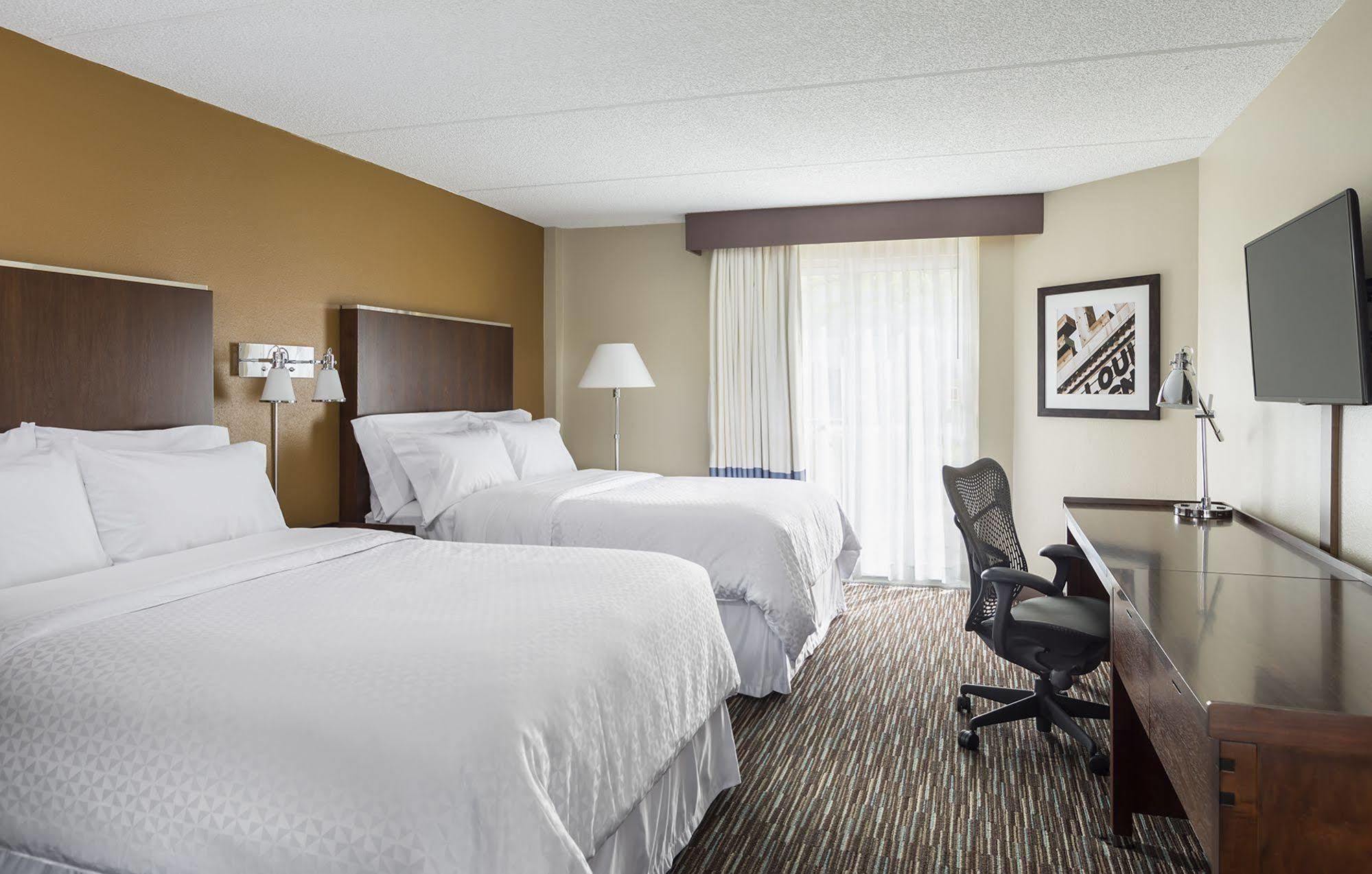 Four Points By Sheraton Milwaukee Airport Exterior foto