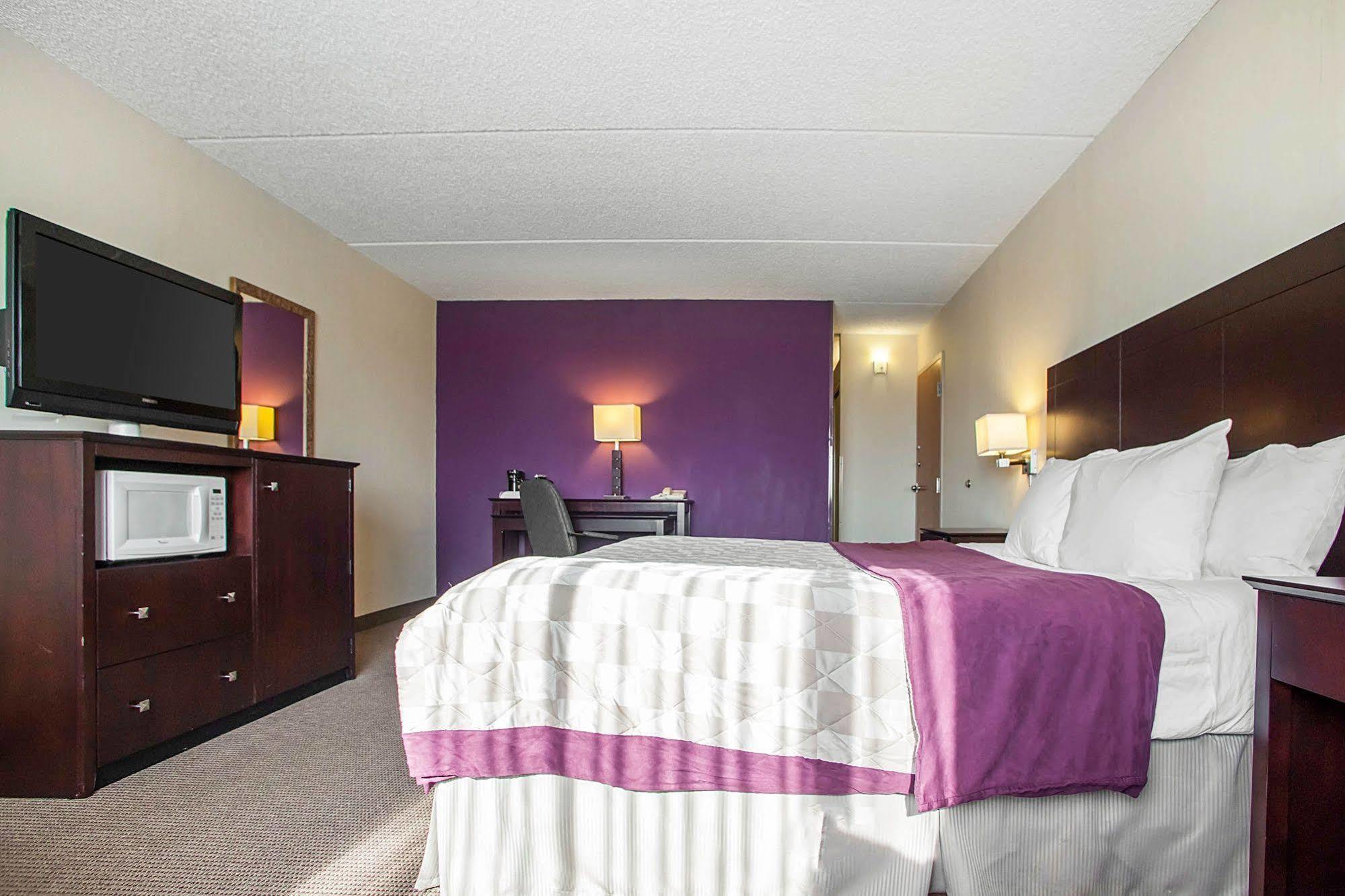 Four Points By Sheraton Milwaukee Airport Exterior foto
